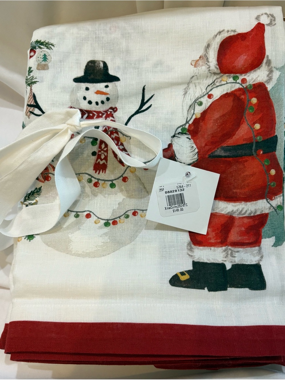 POTTERY BARN CHRISTMAS IN THE COUNTRY 70"  X  126" TABLECLOTH NEW NWT RTL $149- - Picture 2 of 3